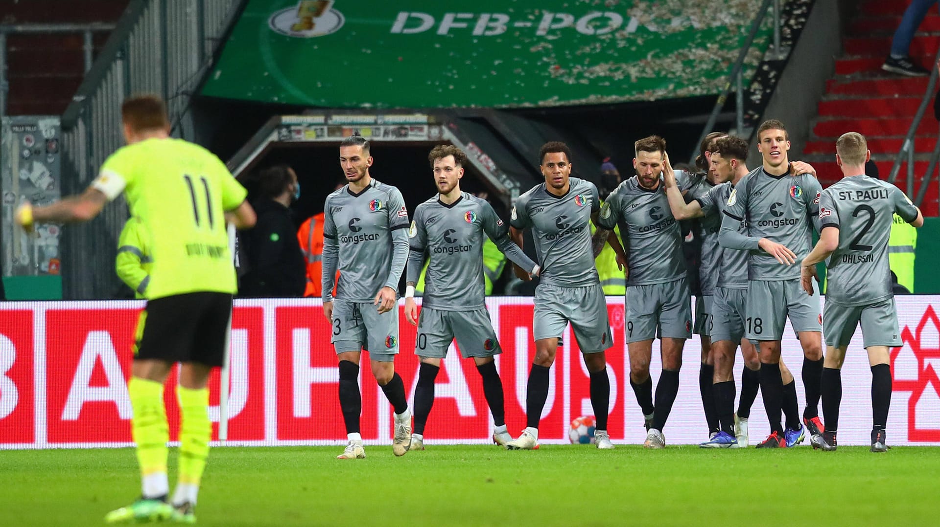 Der FC St. Pauli sorgte im Achtelfinale mit dem Sieg über Dortmund für die dickste Überraschung. Auf wen treffen die Kiezkicker nun im Viertelfinale?