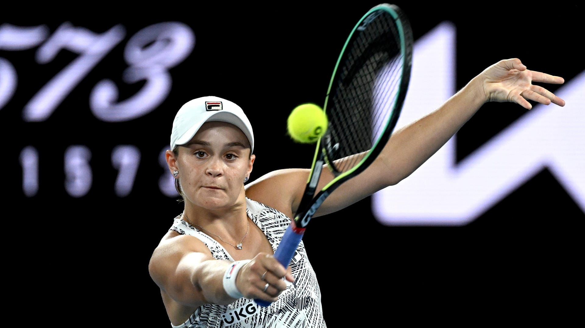 Ashleigh Barty zog mit einer herausragenden Vorstellung gegen Madison Keys ins Finale der Australian Open ein.