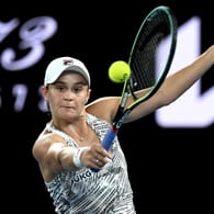 Ashleigh Barty zog mit einer herausragenden Vorstellung gegen Madison Keys ins Finale der Australian Open ein.