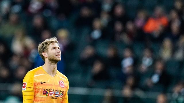 Torhüter Felix Wiedwald trägt 2019 das Trikot der Frankfurter Eintracht.