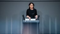 Konflikt: Bundesregierung verteidigt Ukraine-Kurs