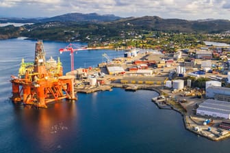Ölbohrplattform in der Nähe von Bergen, Norwegen (Symbolbild): Das Land legt die Einnahmen aus dem Ölgeschäft in einem Fonds an.
