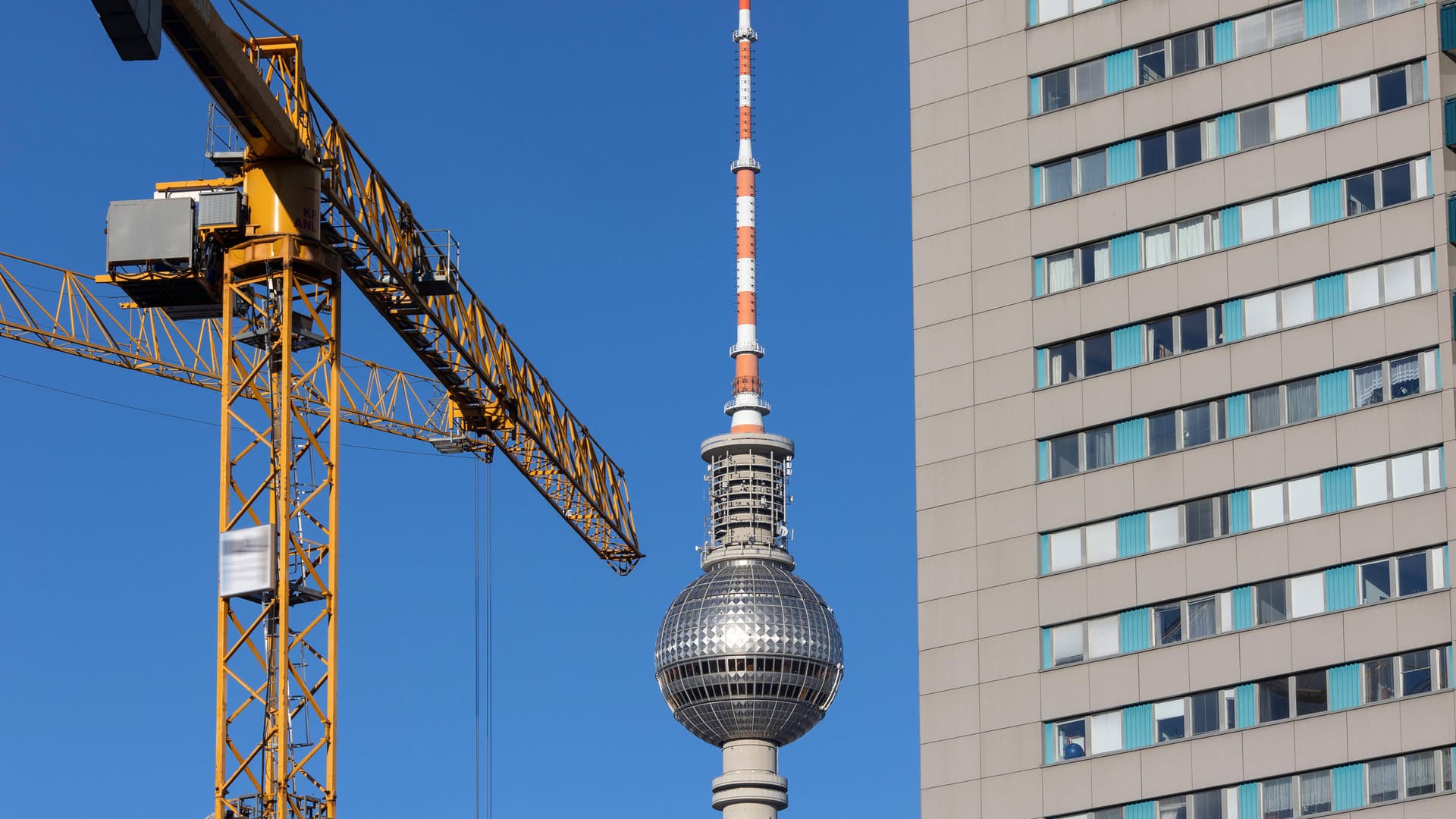 Baustelle in Berlin (Symbolbild): Die Stadt plant 10.000 neue Wohnungen pro Jahr. Baustelle in Berlin (Symbolbild): Die Stadt plant 10.000 neue Wohnungen pro Jahr.