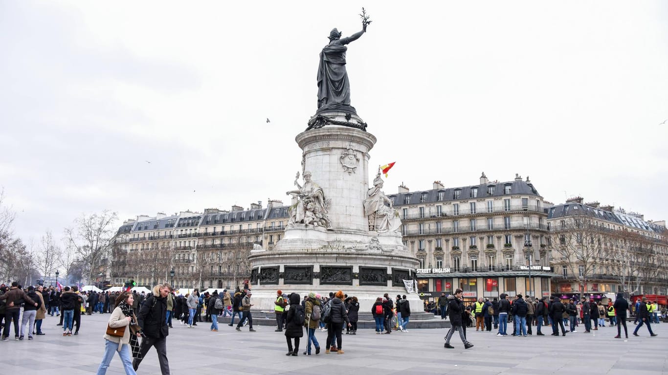 Place de la République in Paris (Archivbild): René Robert starb mitten in Paris.