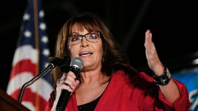 Sarah Palin spricht 2017 bei einer Kundgebung in Montgomery.