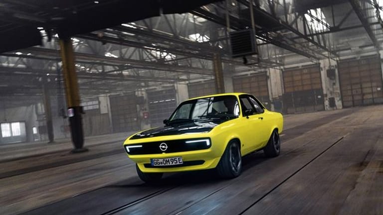 Restomod made by Opel: Die Hessen haben 2021 den Manta GSE Elektromod auf die Räder gestellt - voll elektrisch.