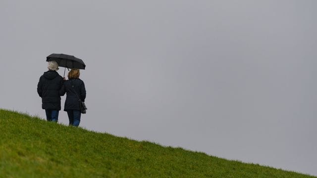 Ein Fokus auf das "Hier und Jetzt" kann laut der Psychologin Donya Gilan in der Corona-Pandemie helfen.