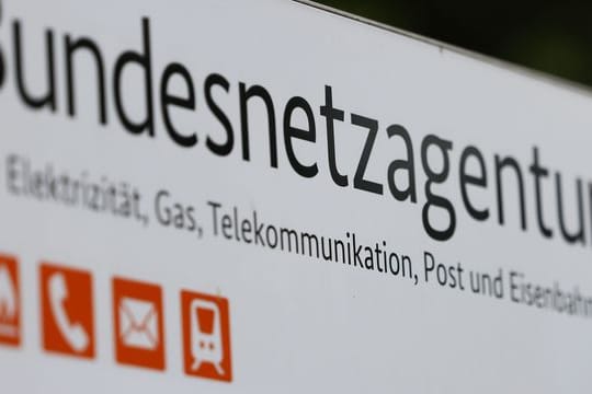 Die Regulierungsbehörde ist für die Branchen Telekommunikation, Energie, Post und Eisenbahn zuständig.