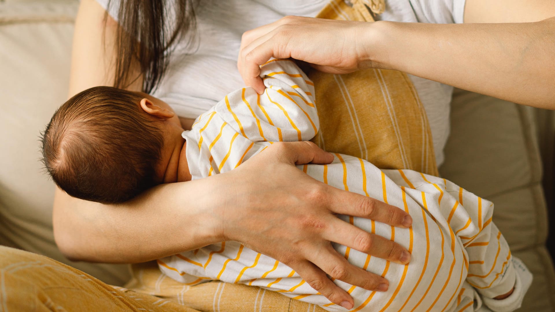 Stillen: Für Babys ist Muttermilch die beste Nahrung.