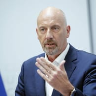 Carsten Meyer-Heder auf einer Pressekonferenz: Bei der kommenden Bürgerwahl wird er nicht mehr kandidieren.
