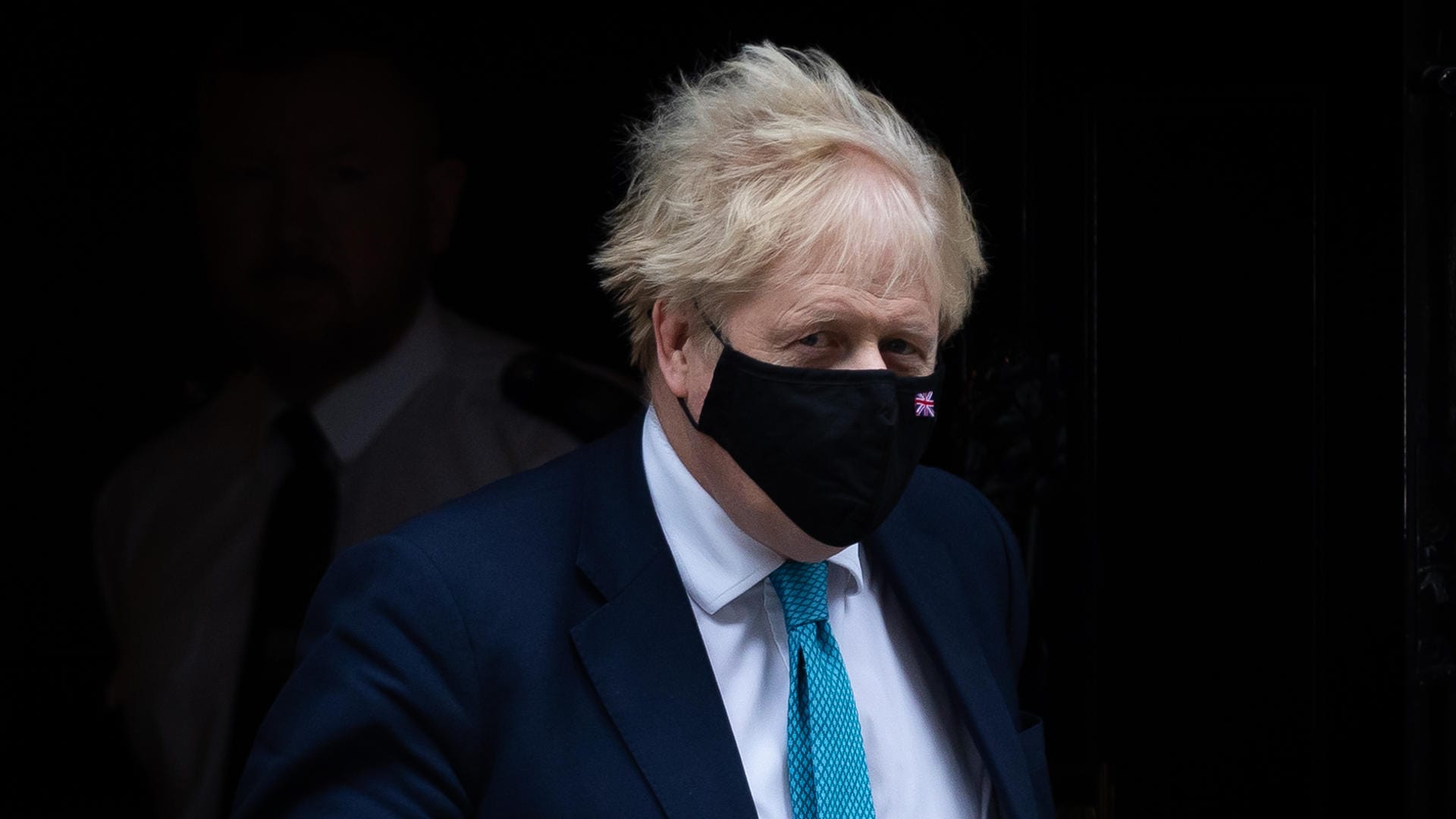 Boris Johnson: Der Premierminister bekommt Unterstützung von unerwarteter Seite – die Polizei will weite Teile des Partygate-Berichts schwärzen lassen.