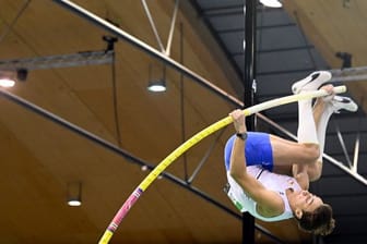 Gewann beim Karlsruher Meeting mit 6,02 Metern: Stabhochspringer Armand Duplantis aus Schweden.