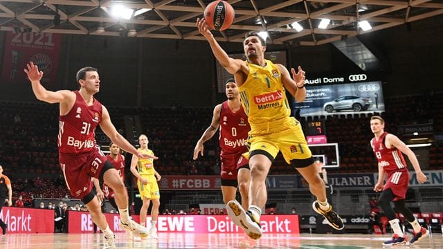 FC Bayern München - Alba Berlin FC Bayern München - Alba Berlin