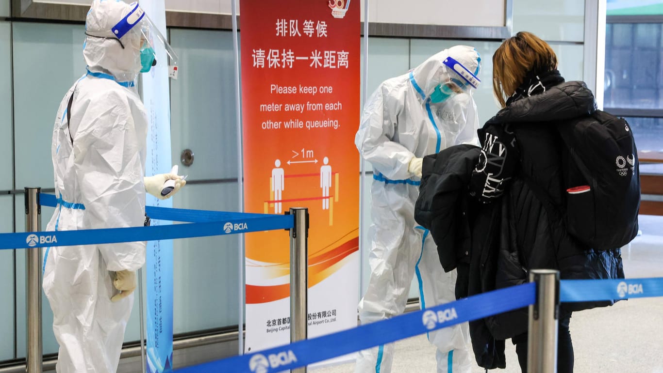 Corona-Tests am Pekinger Flughafen: Die Olympischen Spiele beginnen am 4. Februar.