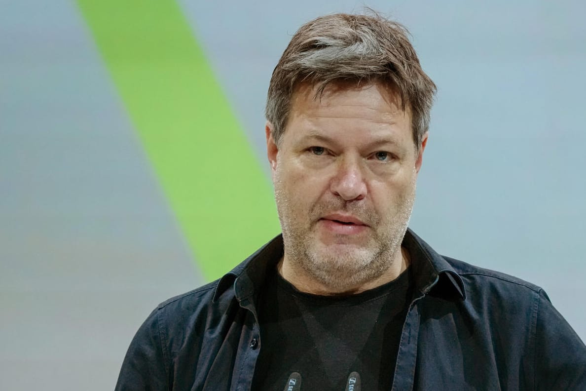 Robert Habeck: Der Wirtschaftsminister stellt eine Verlängerung der Corona-Hilfen in Aussicht Robert Habeck: Der Wirtschaftsminister stellt eine Verlängerung der Corona-Hilfen in Aussicht