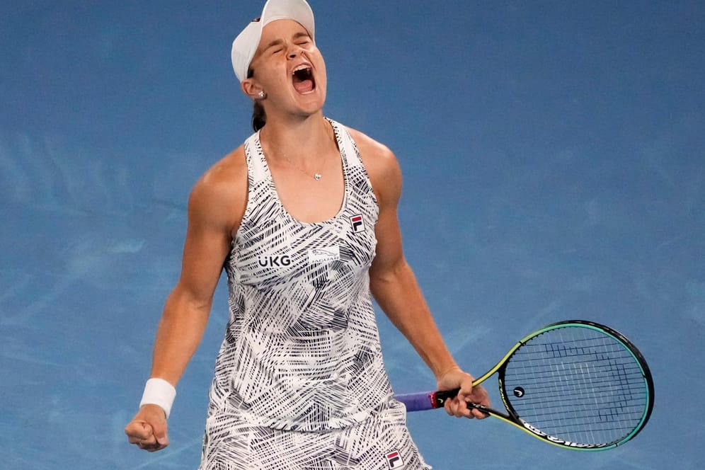 Überwältigt: Ashleigh Barty feiert ihren Sieg im Finale der Australian Open.