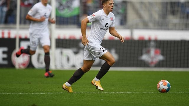 Finn Ole Becker