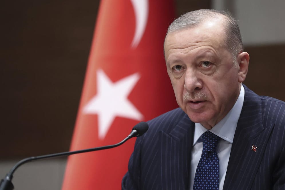 Präsident Recep Tayyip Erdoğan: Nach Berichten hatte er dem Behördenleiter vorgeworfen, die Wirtschaftskrise im Land in den Statistiken zu überzeichnen.