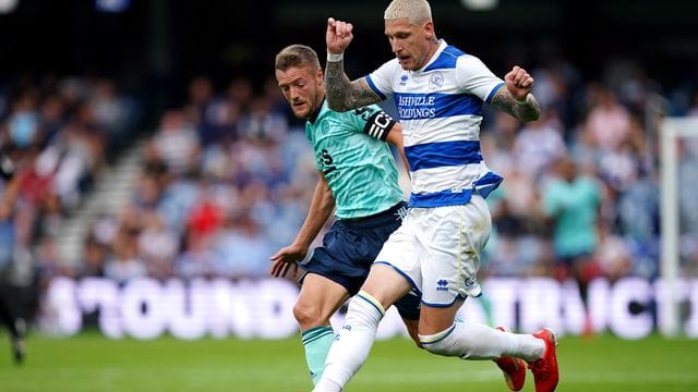 Jordy De Wijs (r) wechselt von den Queens Park Rangers per Leihe nach Düsseldorf.