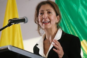 Ex-Farc-Geisel Betancourt verlässt die Koalition, um einen "unabhängigen Weg" einzuschlagen.
