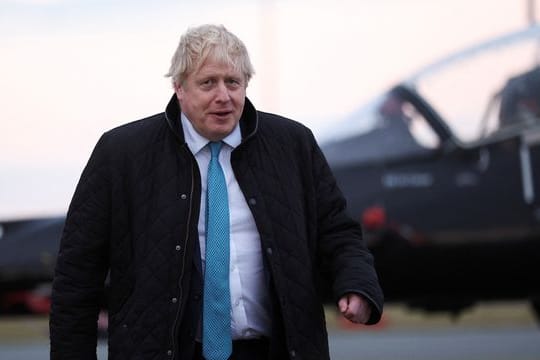 Ukraine-Konflikt: Wird der britische Premier Boris Johnson militärisch weiter aufrüsten?.