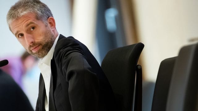 Tübingens Oberbürgermeister Boris Palmer (Grüne) will zur nächsten OB-Wahl als unabhängiger Kandidat antreten. Tübingens Oberbürgermeister Boris Palmer (Grüne) will zur nächsten OB-Wahl als unabhängiger Kandidat antreten.