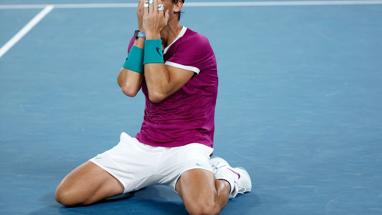 Tennis-Ass Rafael Nadal feiert seinen 21. Tennis-Ass Rafael Nadal feiert seinen 21.