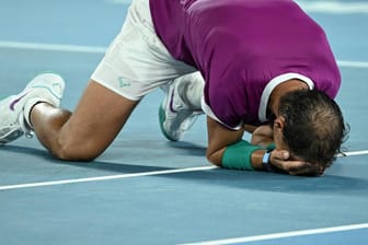 Rafael Nadal: Der Spanier bezwang Daniil Medwedew nach fünf Sätzen und holte damit seinen zweiten Titel bei den Australian Open.
