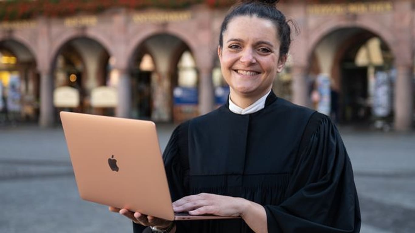 Online-Pfarrerin Jennifer Scherf