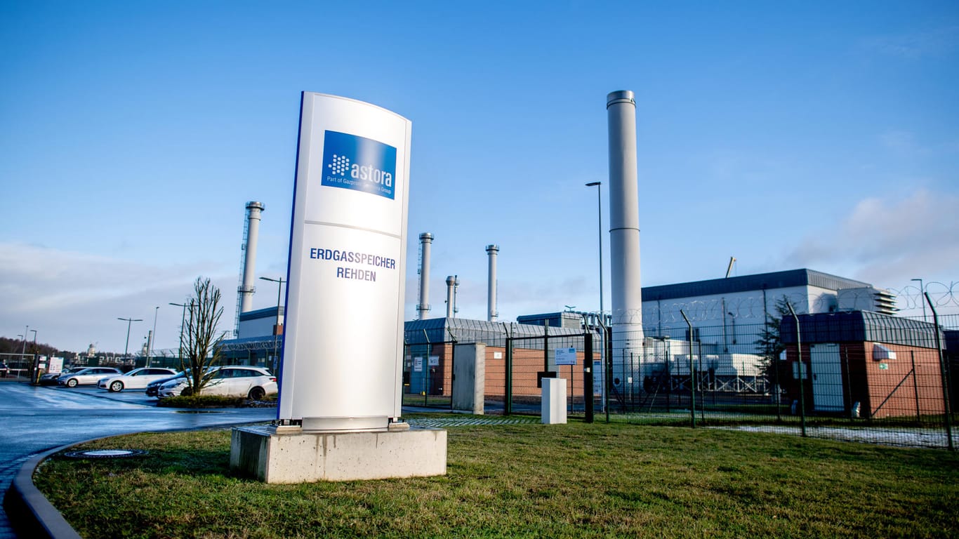 Einfahrt zum Erdgasspeicher Rehden (Symbolbild): Betreiber des Speichers ist die astora GmbH, ein Tochterunternehmen von Gazprom.