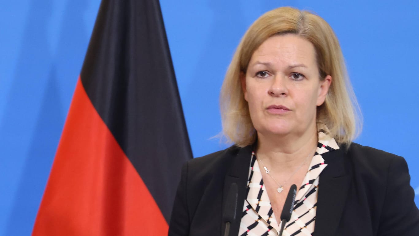 Bundesinnenministerin Nancy Faeser: "Wir werden alles tun, um die Täter dingfest zu machen."