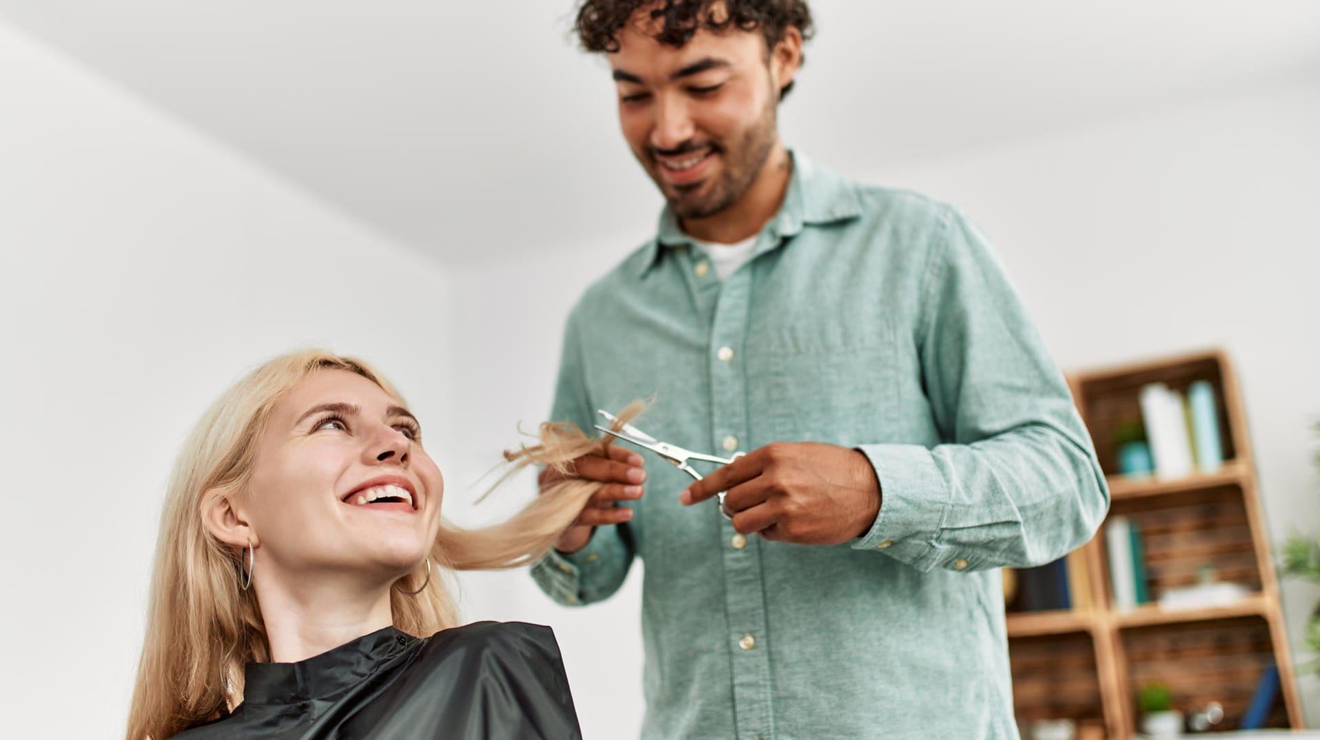 Beste Friseurscheren: Mit diesen Scheren sorgen Sie zu Hause für gesunde Haare mit schickem Schnitt.