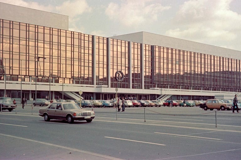 Historische Aufnahme aus Oktober 1980: Erkennen Sie dieses Gebäude?