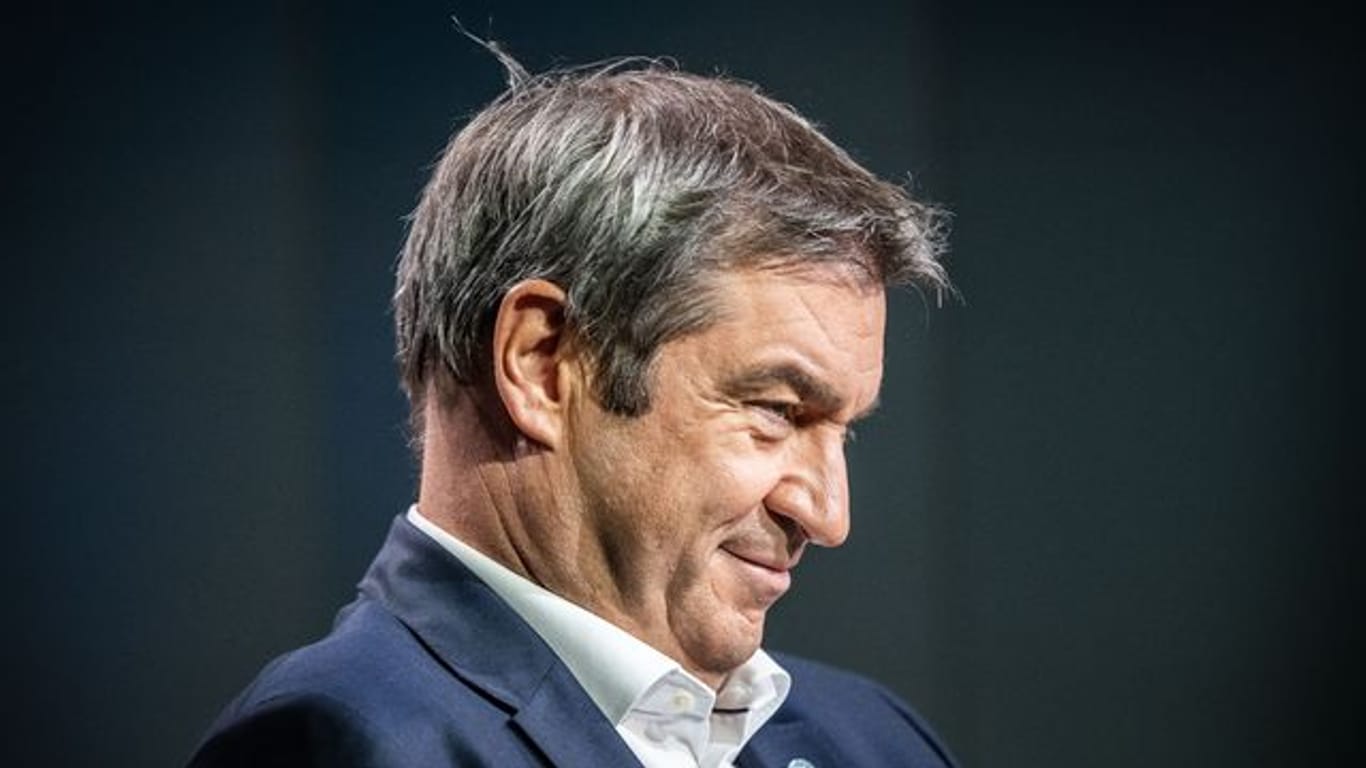 Markus Söder lächelt