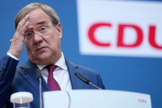 Armin Laschet, scheidender CDU-Parteivorsitzender, nimmt an einer Pressekonferenz teil.