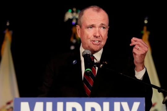 Phil Murphy, Gouverneur von New Jersey, ist Prognosen zufolge wiedergewählt worden.