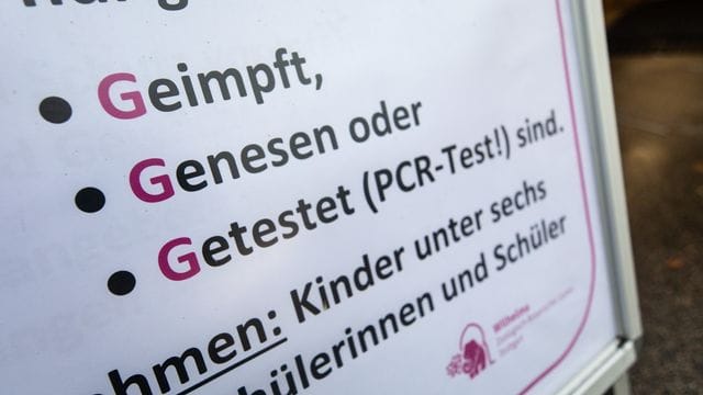 Angesichts einer immer schwierigeren Corona-Lage suchen die Gesundheitsminister nach einem gemeinsamen Kurs. Angesichts einer immer schwierigeren Corona-Lage suchen die Gesundheitsminister nach einem gemeinsamen Kurs.