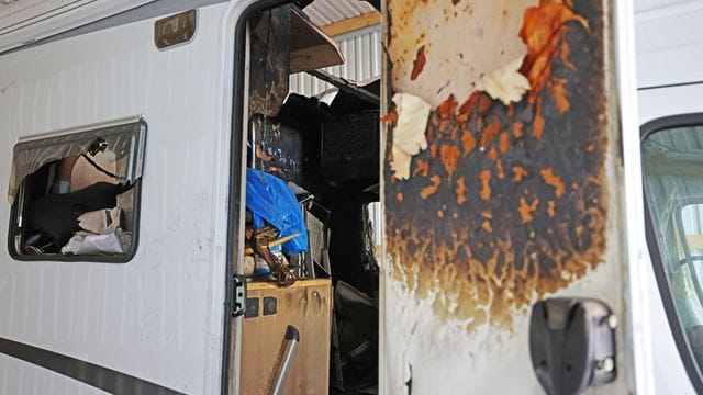 Das Wohnmobil der NSU-Terrorzelle steht in der Asservatenkammer des Bundeskriminalamtes. Das Wohnmobil der NSU-Terrorzelle steht in der Asservatenkammer des Bundeskriminalamtes.