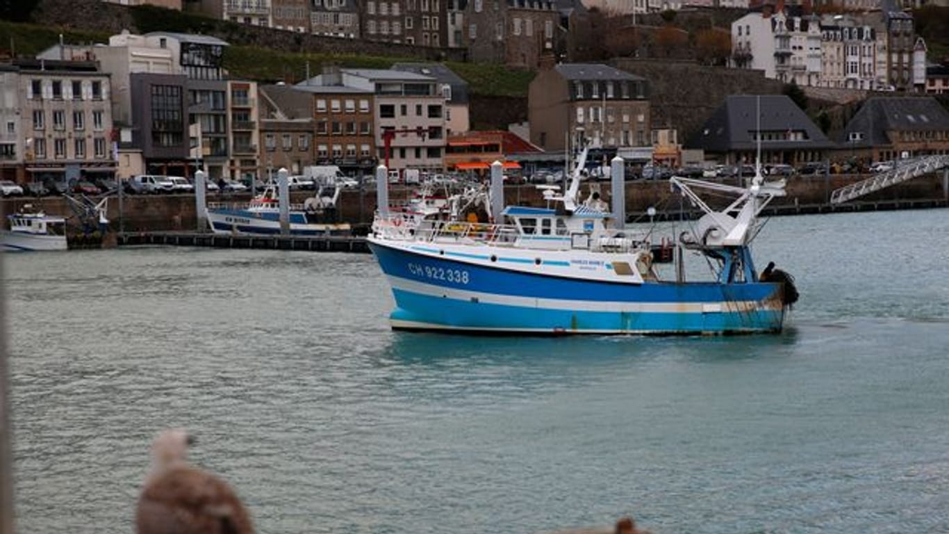 Trotz neuer Gespräche zwischen Frankreich und Großbritannien hat es im Streit um Fischereilizenzen allem Anschein nach noch keinen Durchbruch gegeben.