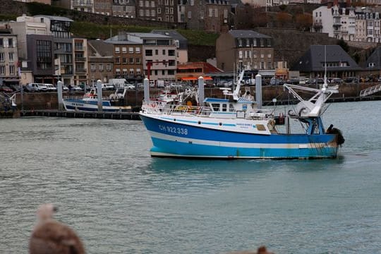 Trotz neuer Gespräche zwischen Frankreich und Großbritannien hat es im Streit um Fischereilizenzen allem Anschein nach noch keinen Durchbruch gegeben.
