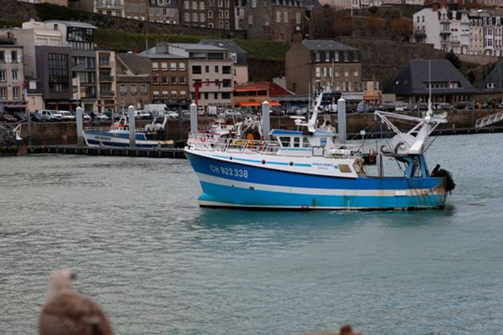 Trotz neuer Gespräche zwischen Frankreich und Großbritannien hat es im Streit um Fischereilizenzen allem Anschein nach noch keinen Durchbruch gegeben.
