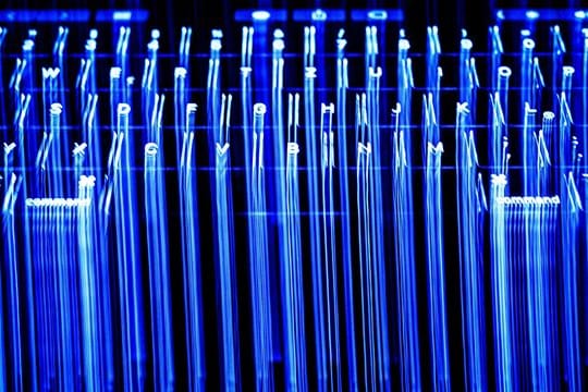 Die US-Regierung will die Drahtzieher des Hackerangriffs auf die größte Benzin-Pipeline der USA ausfindig machen.