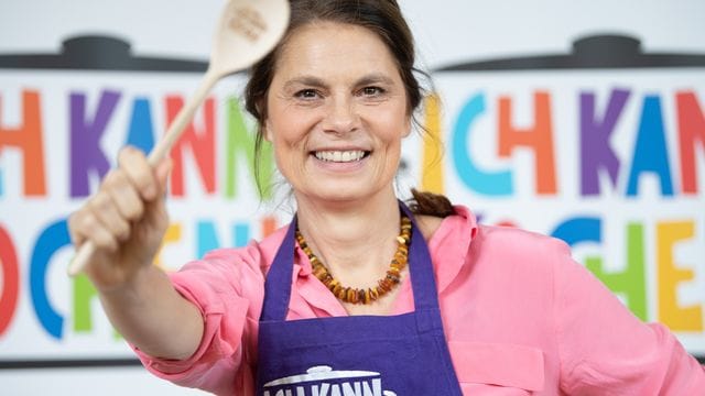 Sarah Wiener engagiert sich seit Jahren für gesunde Ernährung für Kinder. Sarah Wiener engagiert sich seit Jahren für gesunde Ernährung für Kinder.