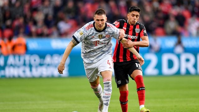 Der vertrag von Niklas Süle (l) beim FC Bayern München läuft am Saisonende aus. Der vertrag von Niklas Süle (l) beim FC Bayern München läuft am Saisonende aus.