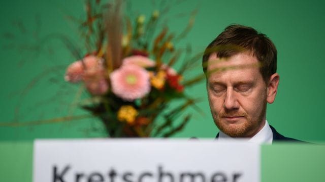 Sachsens Ministerpräsident Michael Kretschmer erhält von seiner Partei ein schwaches Ergebnis. Sachsens Ministerpräsident Michael Kretschmer erhält von seiner Partei ein schwaches Ergebnis.