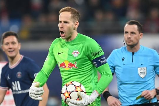 Hat Probleme mit der Bauchmuskulatur: Leipzigs Torwart Peter Gulacsi.