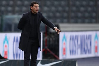 Leverkusens Trainer Gerardo Seoane wechselte gegen Hertha gleich zwei 16-Jährige ein.