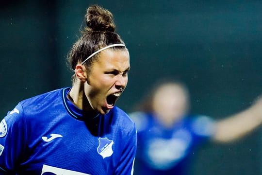 Hoffenheims Nicole Billa freut sich auf die Champions-League-Duelle gegen den FC Barcelona.