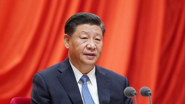 Xi Jinping, Präsident von China, spricht auf der fünften Plenarsitzung der 19. Xi Jinping, Präsident von China, spricht auf der fünften Plenarsitzung der 19.