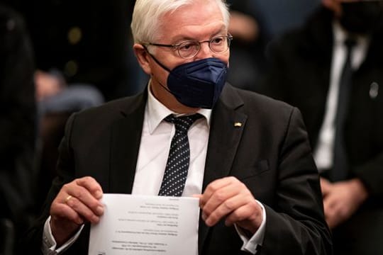 Bundespräsident Frank-Walter Steinmeier kommt zu einer Veranstaltung der Jüdischen Gemeinde zu Berlin zum Gedenken an die Opfer der NS-Pogromnacht vom 9.